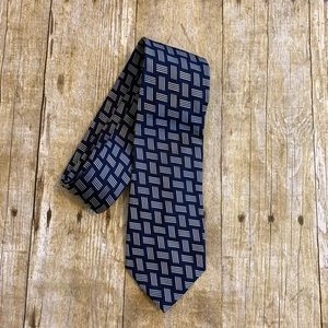 Lauren Ralph Lauren blue hand made silk tie